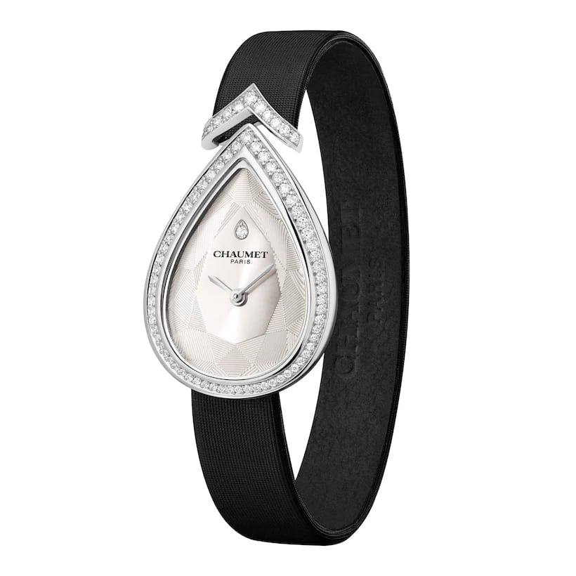 Chaumet master quality watch for ladies 
890 dhs💓 
with box and paper bag
🎁🎁🎁

Zain59
♥️♥️♥️