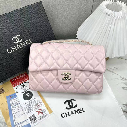 Chanel
70 dhs✅

Zain232
♥️♥️♥️
