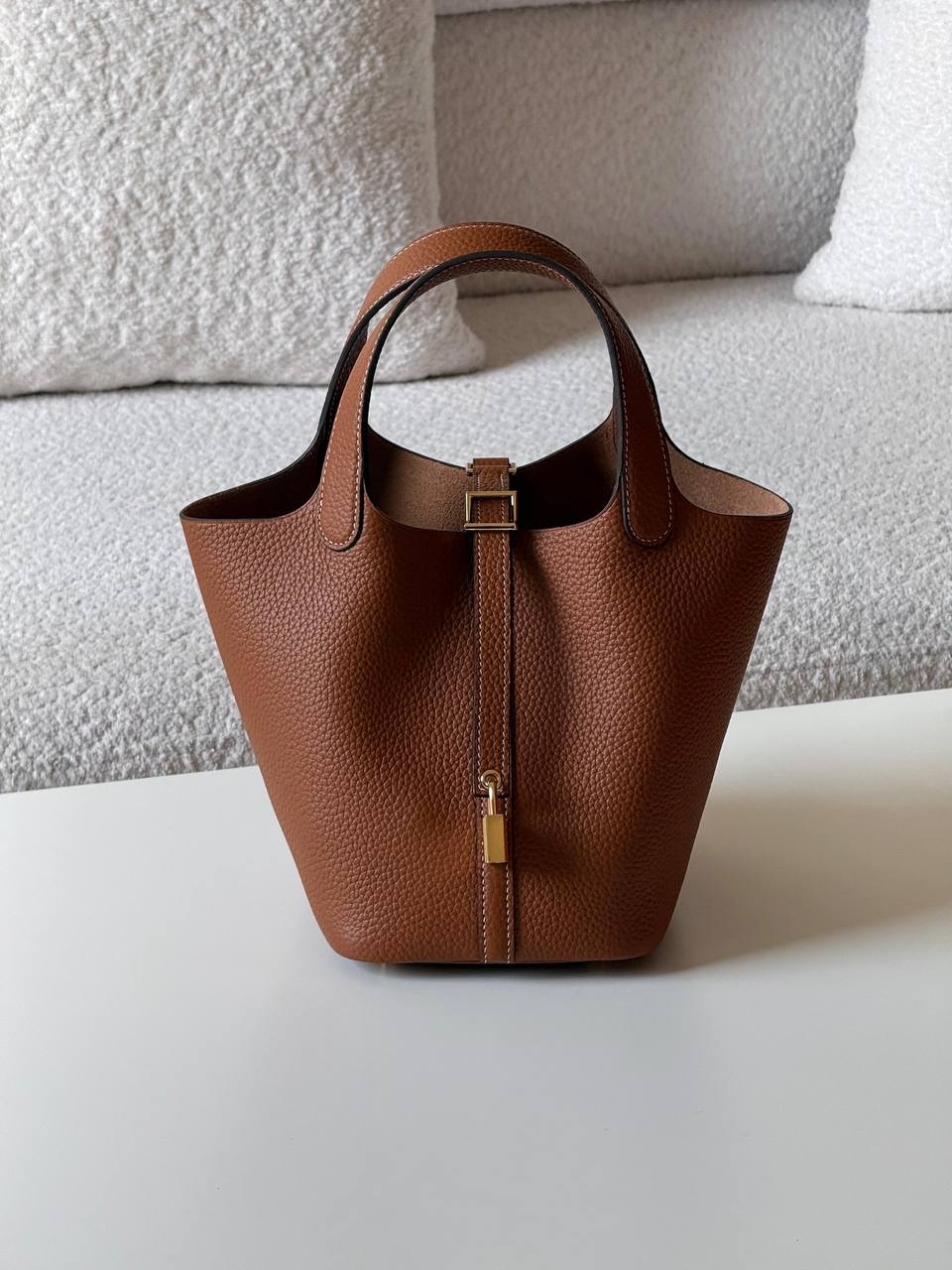 Hermes
picotin 18cm💥Master quality ✅

with box📦

340 dhs✅

Zain52
♥️♥️♥️