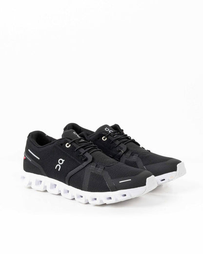 ON Cloud 5 ‘Black/White’
36-45 AVAILABLE 🤩
170 dhs✅

Zain242
♥️♥️♥️