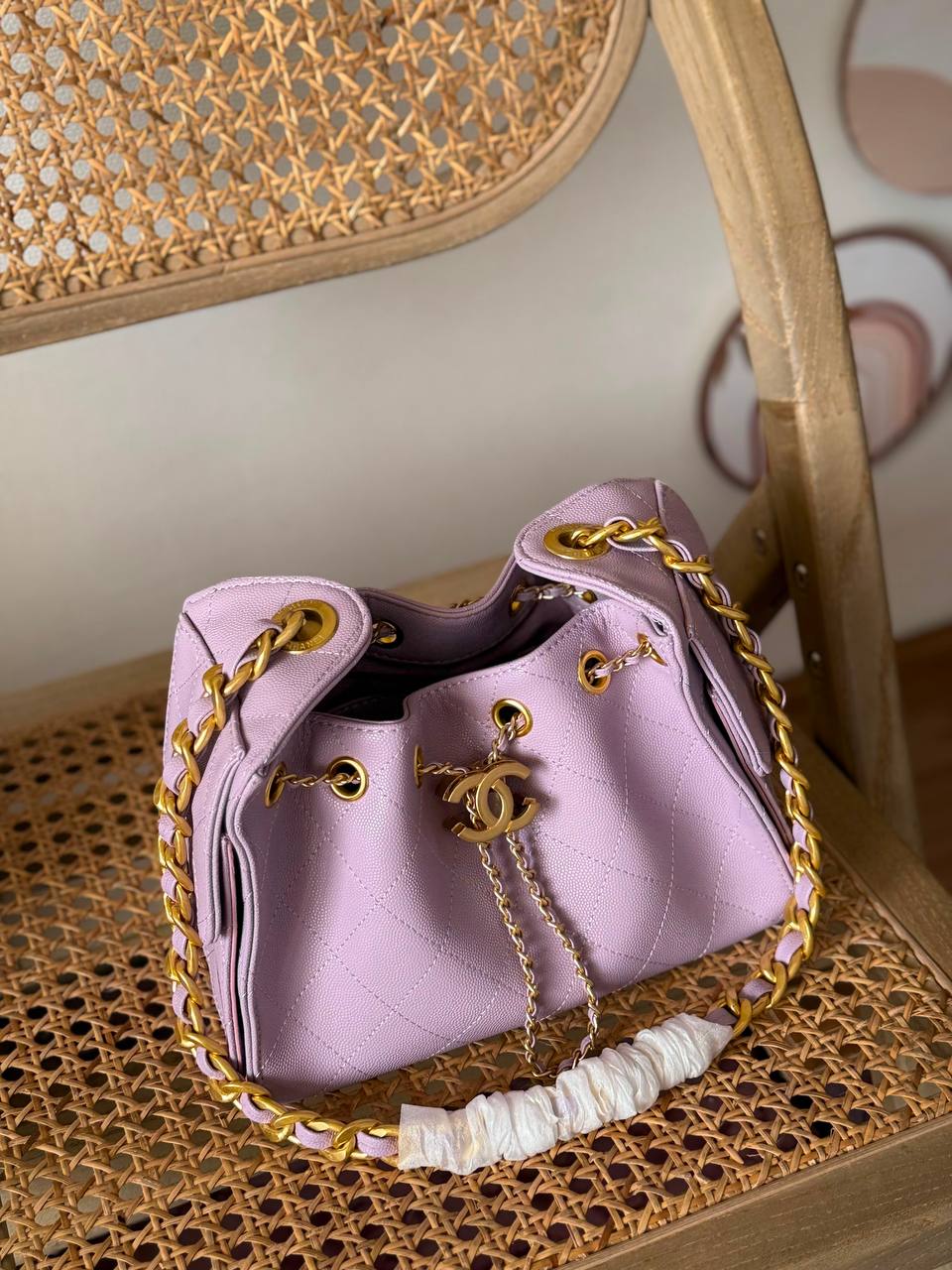 Available again✨✨✨

CHANEL 

22_25cm
360_380😍

*MASTER QUALITY*

With box🎁

Zain167
♥️♥️♥️