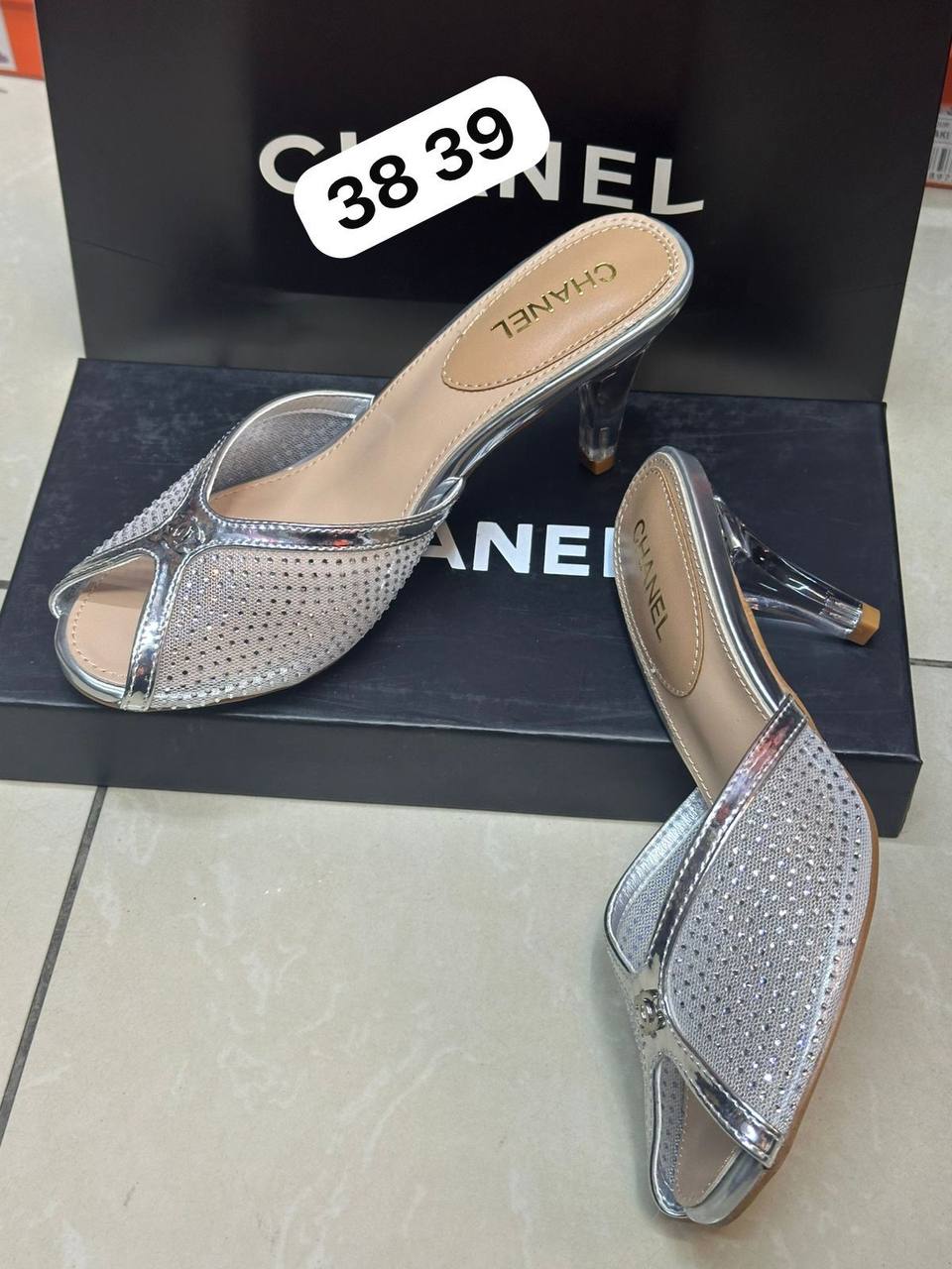 Chanel  
110 dhs🇦🇪

Zain146
♥️♥️♥️