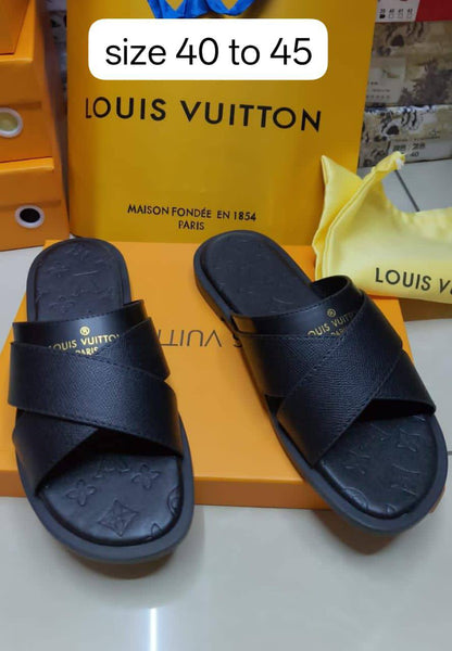 LV

size 40 to 45

100 dhs💓

Zain146
♥️♥️♥️