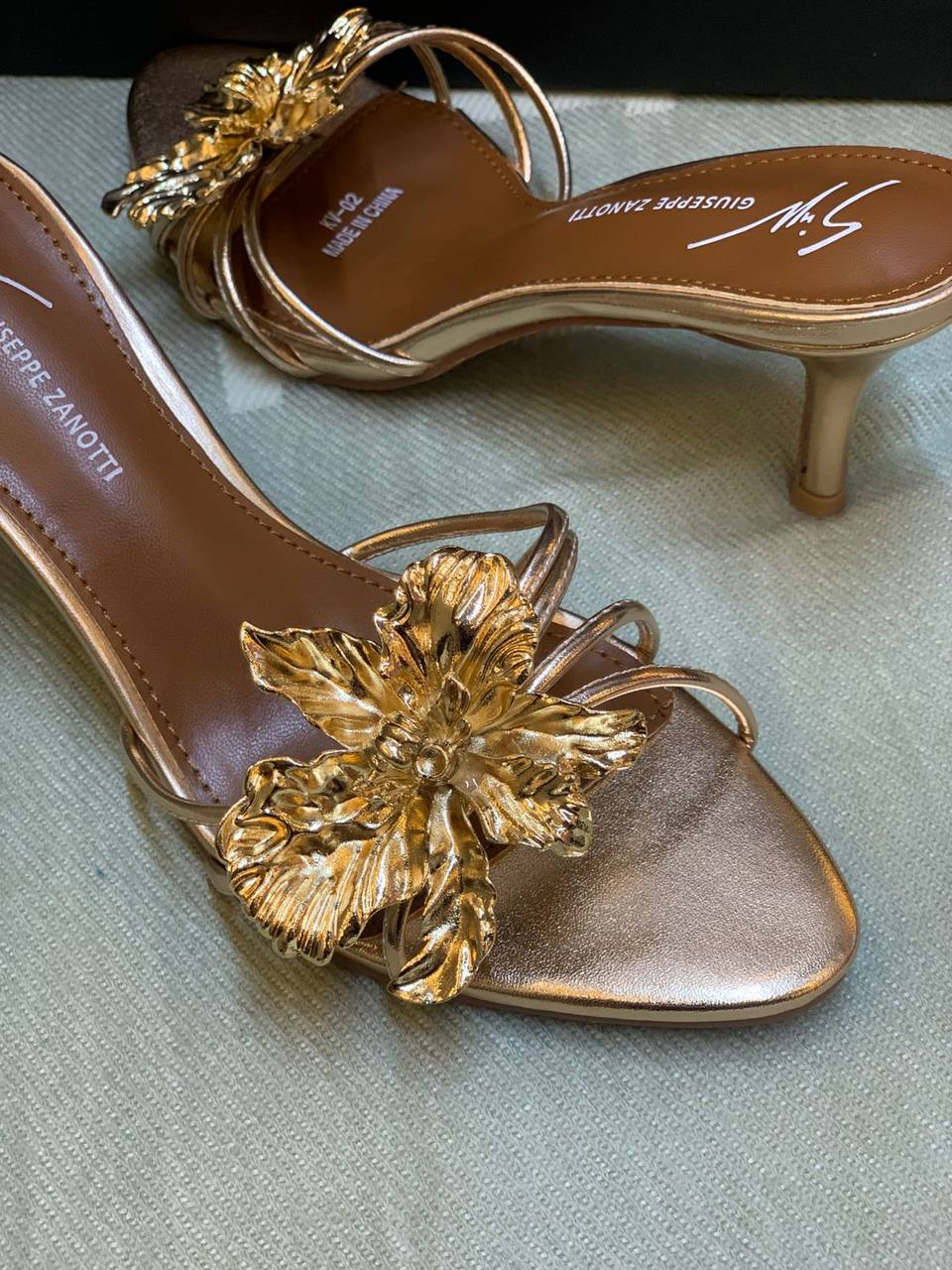 Giuseppe Zanotti  
Size 36-41
Master quality 😍 
180 dhs✅

Zain88
♥️♥️♥️