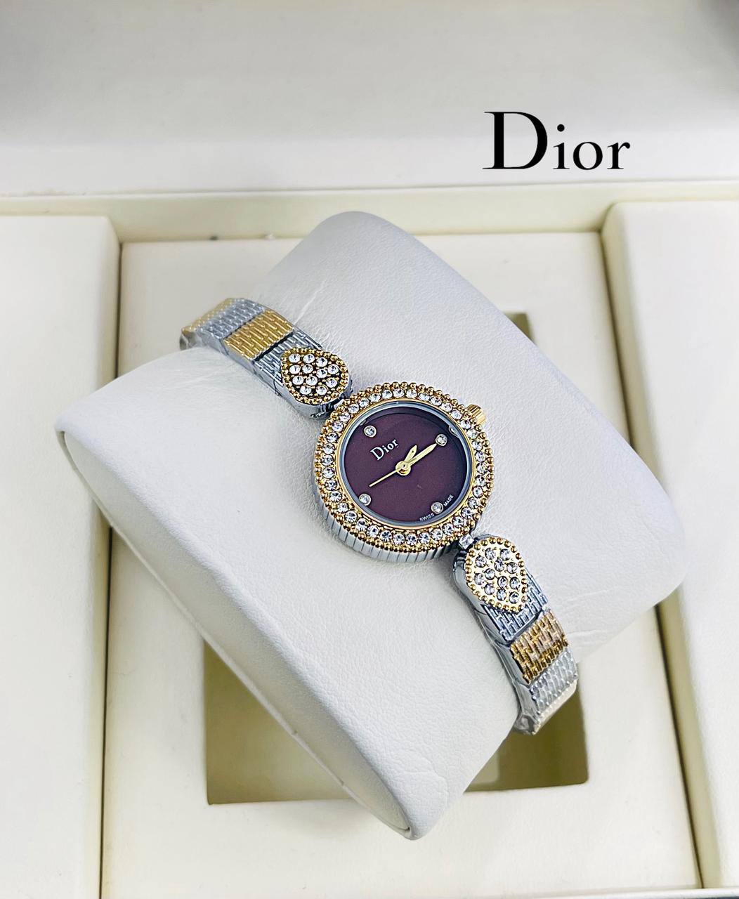 Dior ladies
55 dhs🪙🌨️

Zain29
♥️♥️♥️