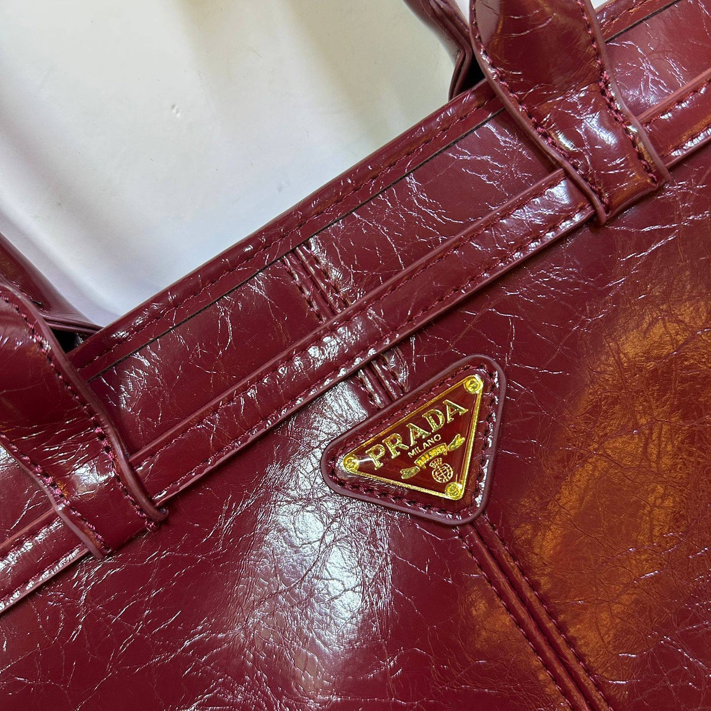 Prada 

High quality 

135 dhs

Zain39
♥️♥️♥️