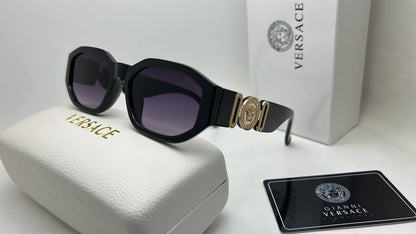 Versace
70 dhs✅

Zain126
♥️♥️♥️