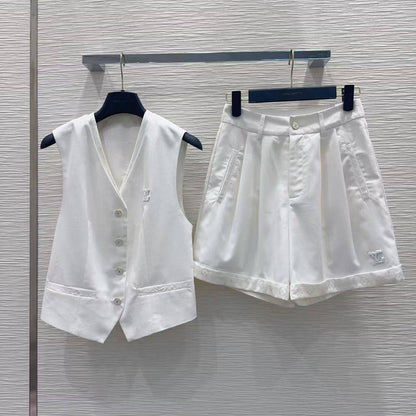 *New collections*                                                
LOUIS VUITTON

Super Master quality

Sizes: S M L

550 dhs🇦🇪🇦🇪🇦🇪

Zain308
♥️♥️♥️