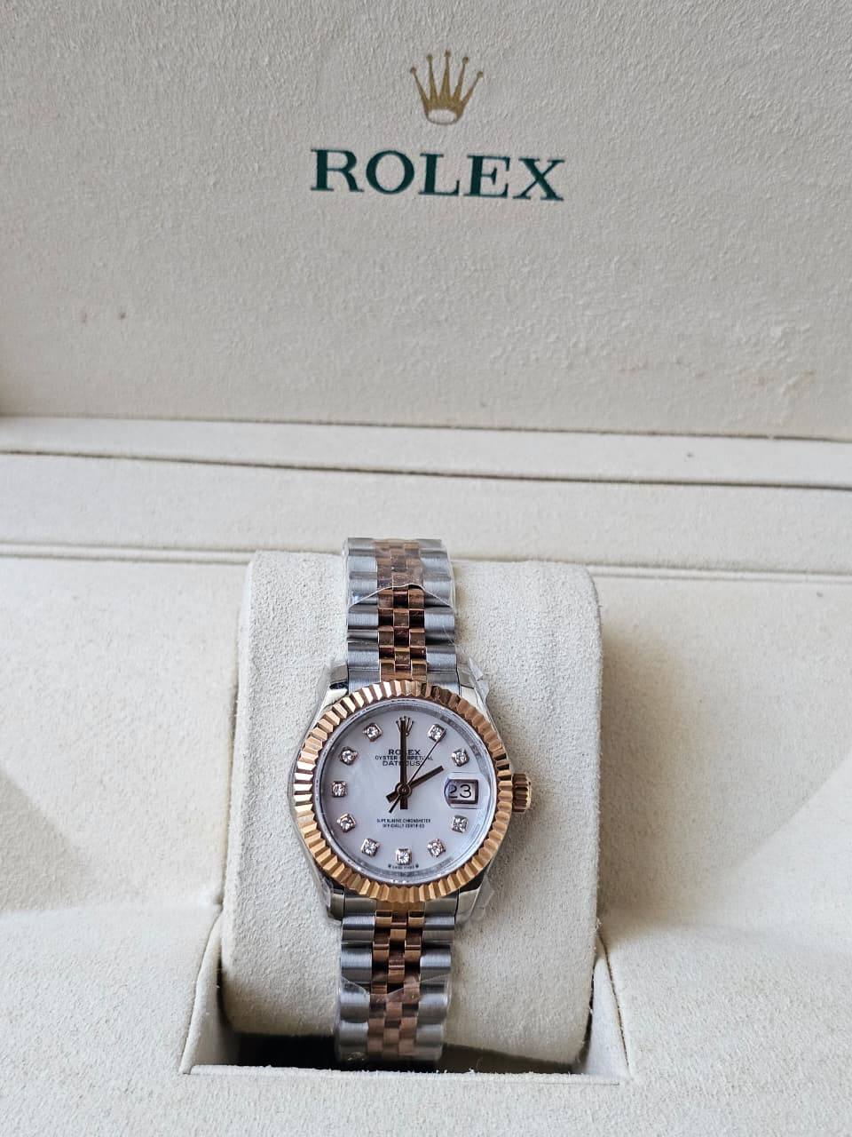 *♛ROLEX♛*
Rolex
_DATE-JUST 28MM 
Swiss Movement🇨🇭
Water Resistant 💧
Sapphire Crystal 
Super Master Quality 
With Original Box  📦🛍️
For Price 👇 WhatsApp✅
0568585901 
0507557372
0552275751 Owner Zain 👌

Zain282
♥️♥️♥️