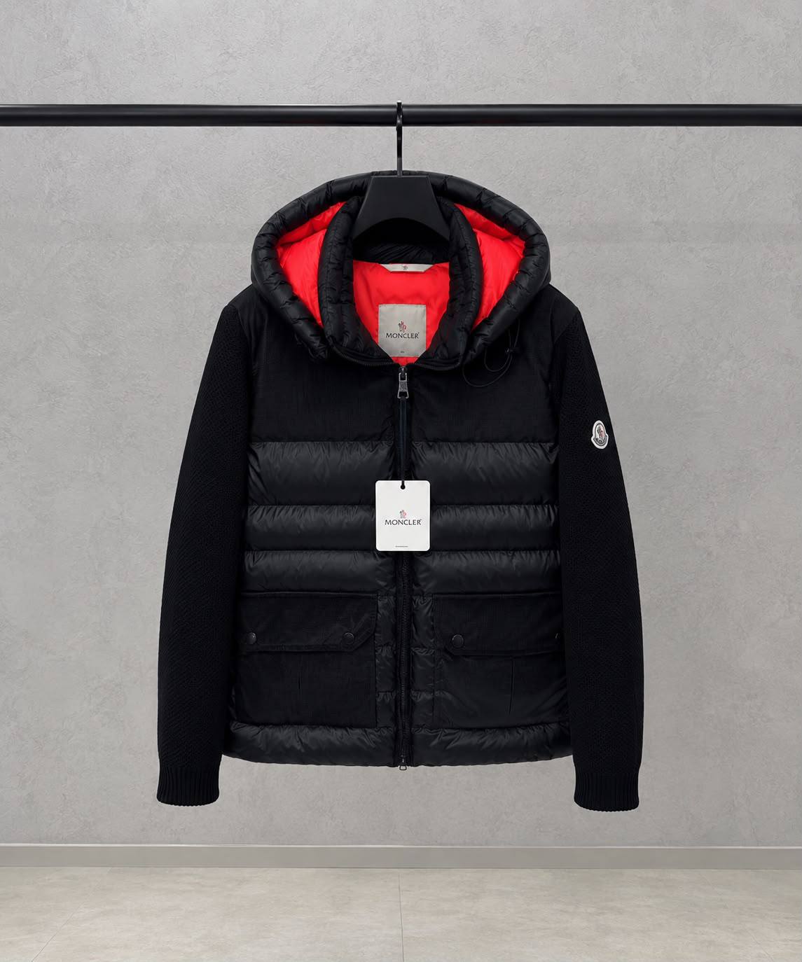 MONCLER❣️
SUPER MASTER QUALITY ✨
SIZE :S M L XL XXL
990 dhs🇦🇪🇦🇪🇦🇪

Zain327
♥️♥️♥️