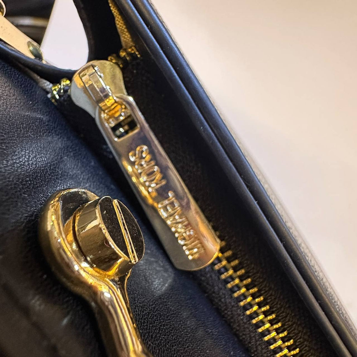 MK 

NEW CAME 
HIGH QUALITY 
115 dhs🇦🇪🇦🇪

Zain39
♥️♥️♥️