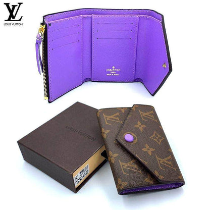 LV -Ladies Wallet

With box 
🎁🎁🎁

30 dhs✅

Zain50
♥️♥️♥️