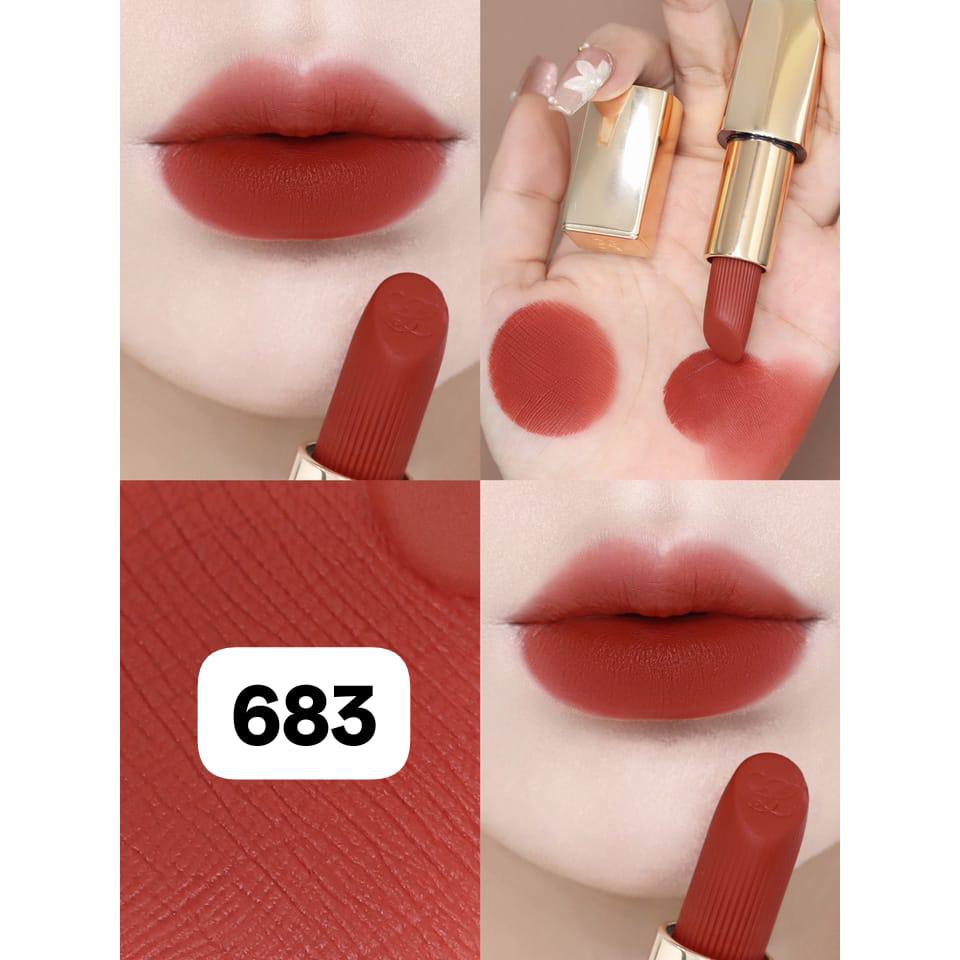 ESTEE LAUDER LIPSTICK 
45 dhs🗽

Zain01
♥️♥️♥️
