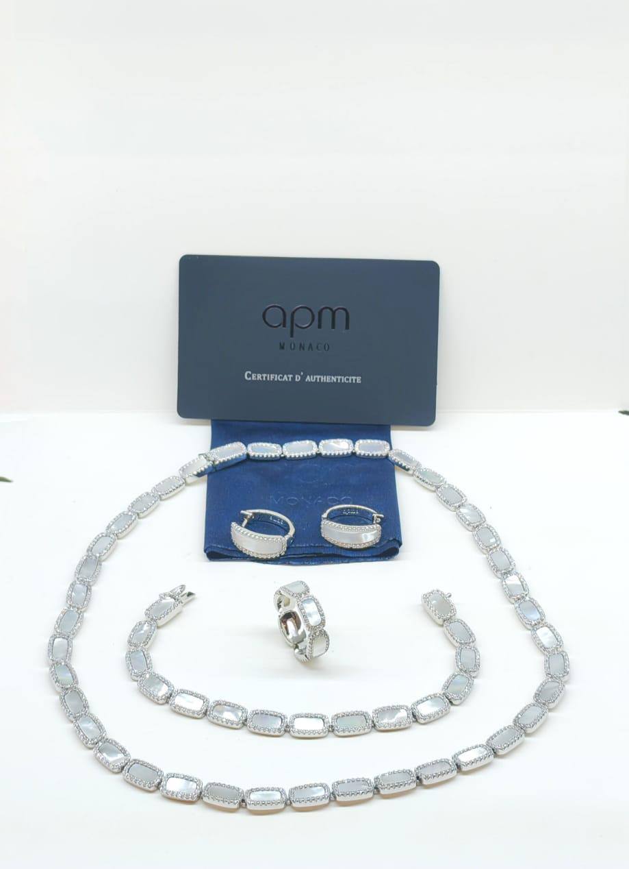 APM
410 dhs🪙💕 set 

Zain122
♥️♥️♥️