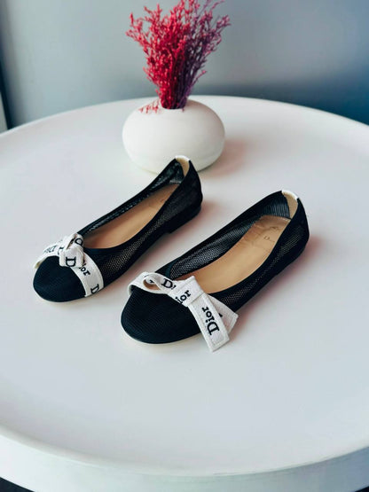 DIOR 
*36-41*
_Super master high quality_🪡
450 dhs✅

Zain176
♥️♥️♥️