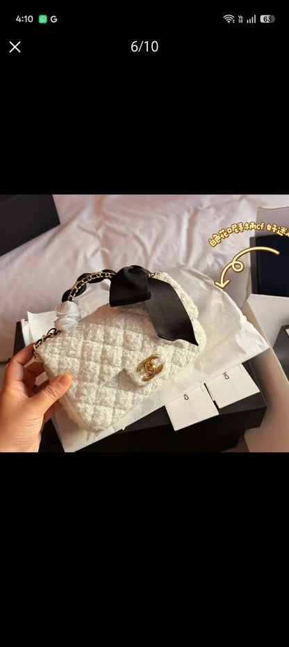 Chanel

55cm 
320 dhs🇦🇪🇦🇪

Zain10
♥️♥️♥️