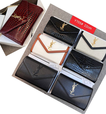 YSL
90 dhs✅

with box
🎁🎁🎁

size 22cm

Zain26
♥️♥️♥️