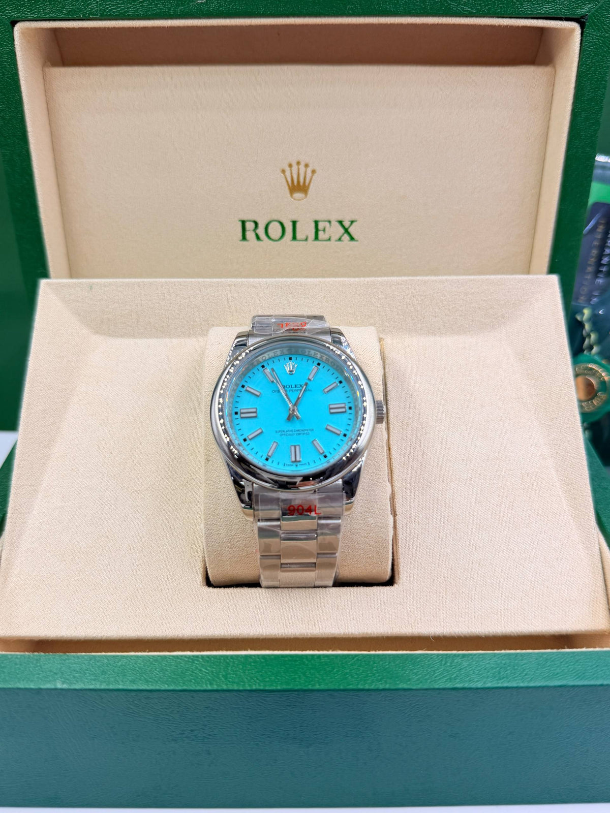 Rolex

Automatic 
41mm 
205 dhs🇦🇪🇦🇪

with  box 
240 dhs🇦🇪🇦🇪

Zain85
♥️♥️♥️
