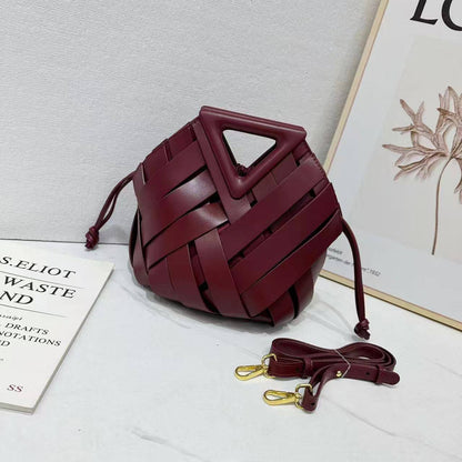 BOTTEGA
115 dhs🪙
Size 26cm❤️‍🔥

Zain161
♥️♥️♥️