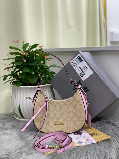 Coach
90 dhs🪙🌨️

Zain244
♥️♥️♥️