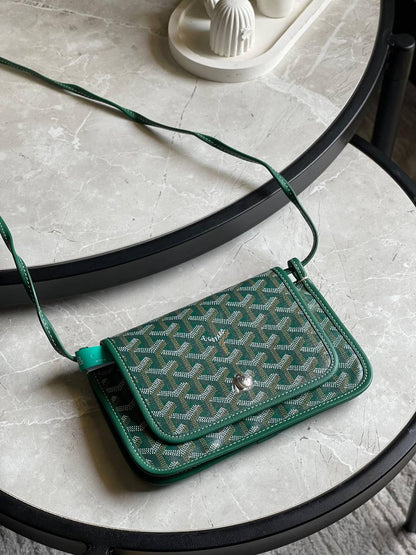 Goyard  ✨💥
Available original box 📦 
With full packing 🎀🎀
Super high quality 💥💥
For Price 👇 WhatsApp✅
0568585901 
0507557372
0552275751 Owner Zain 👌

Zain283
♥️♥️♥️