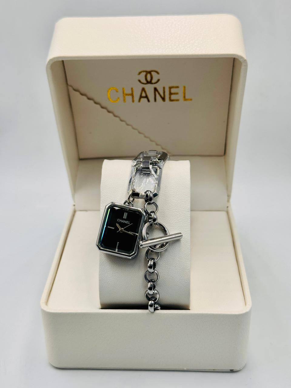 Chanel Ladies
55 dhs✅

Zain08
♥️♥️♥️