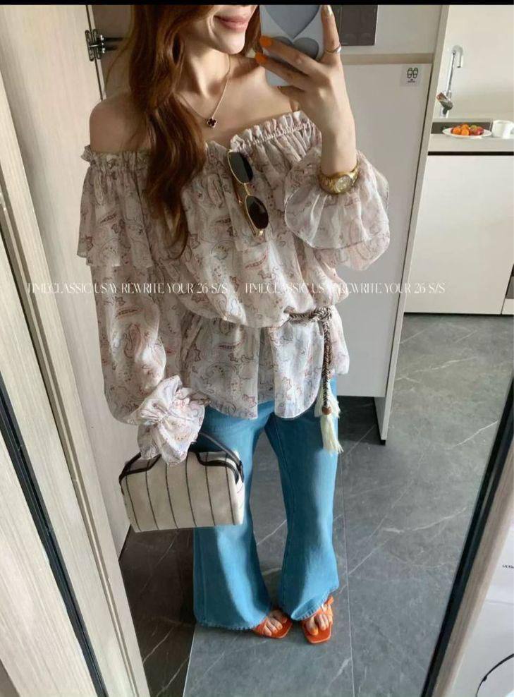 shoulder paisley blouse 
M ML size 
100 dhs✅

Zain17
♥️♥️♥️