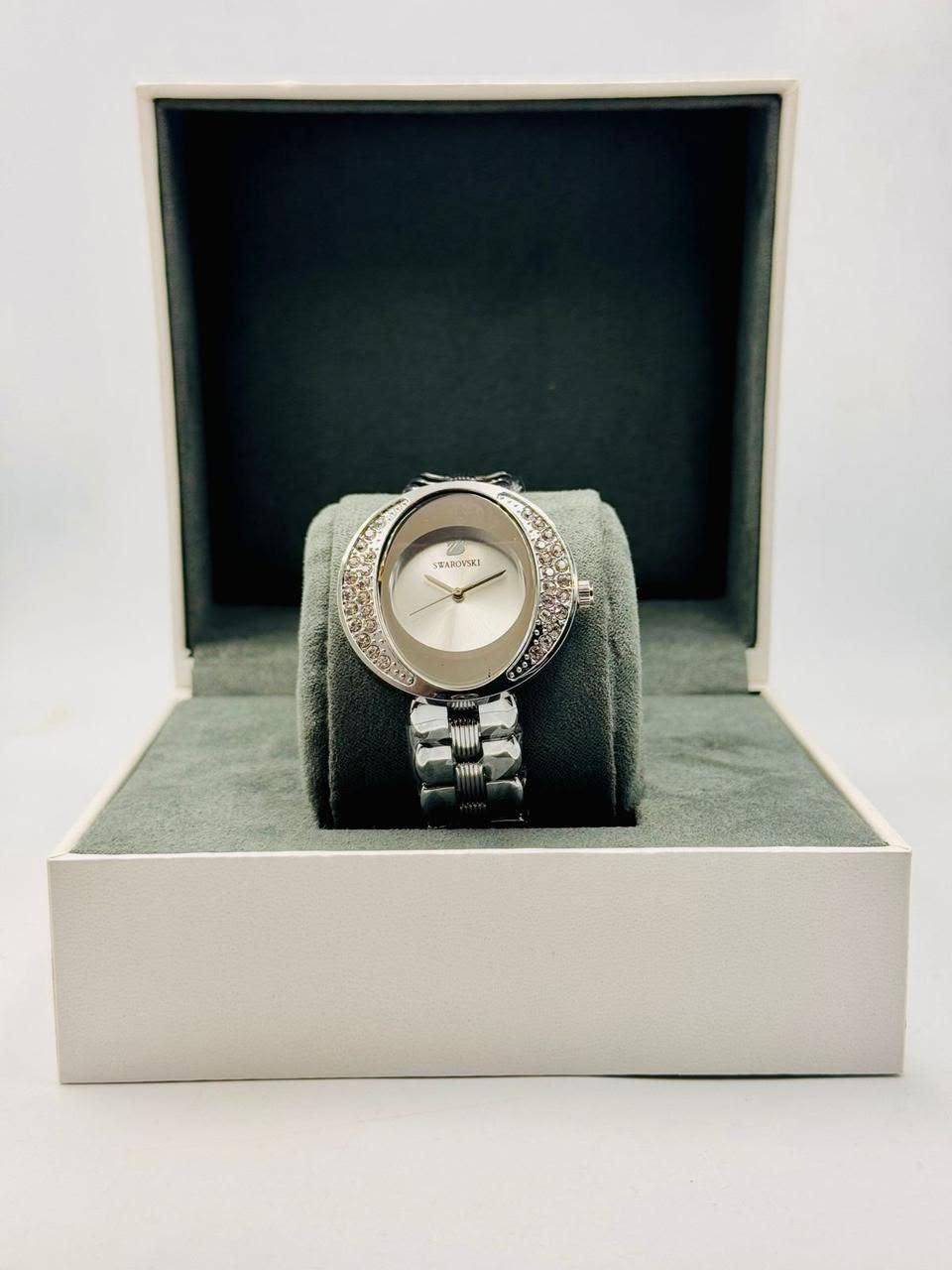 Swarovski ladies
55 dhs✅

Zain08
♥️♥️♥️