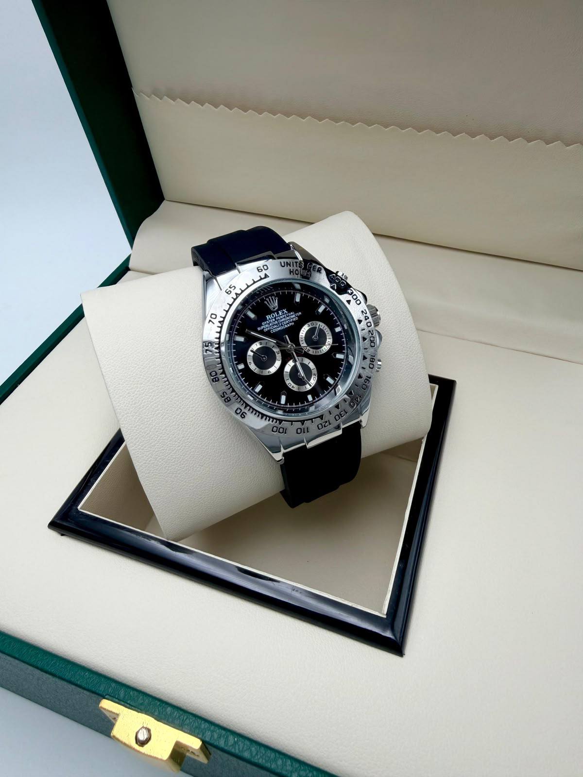 Men’s watch 

1 ps
55 dhs🇦🇪🇦🇪

Zain45
♥️♥️♥️