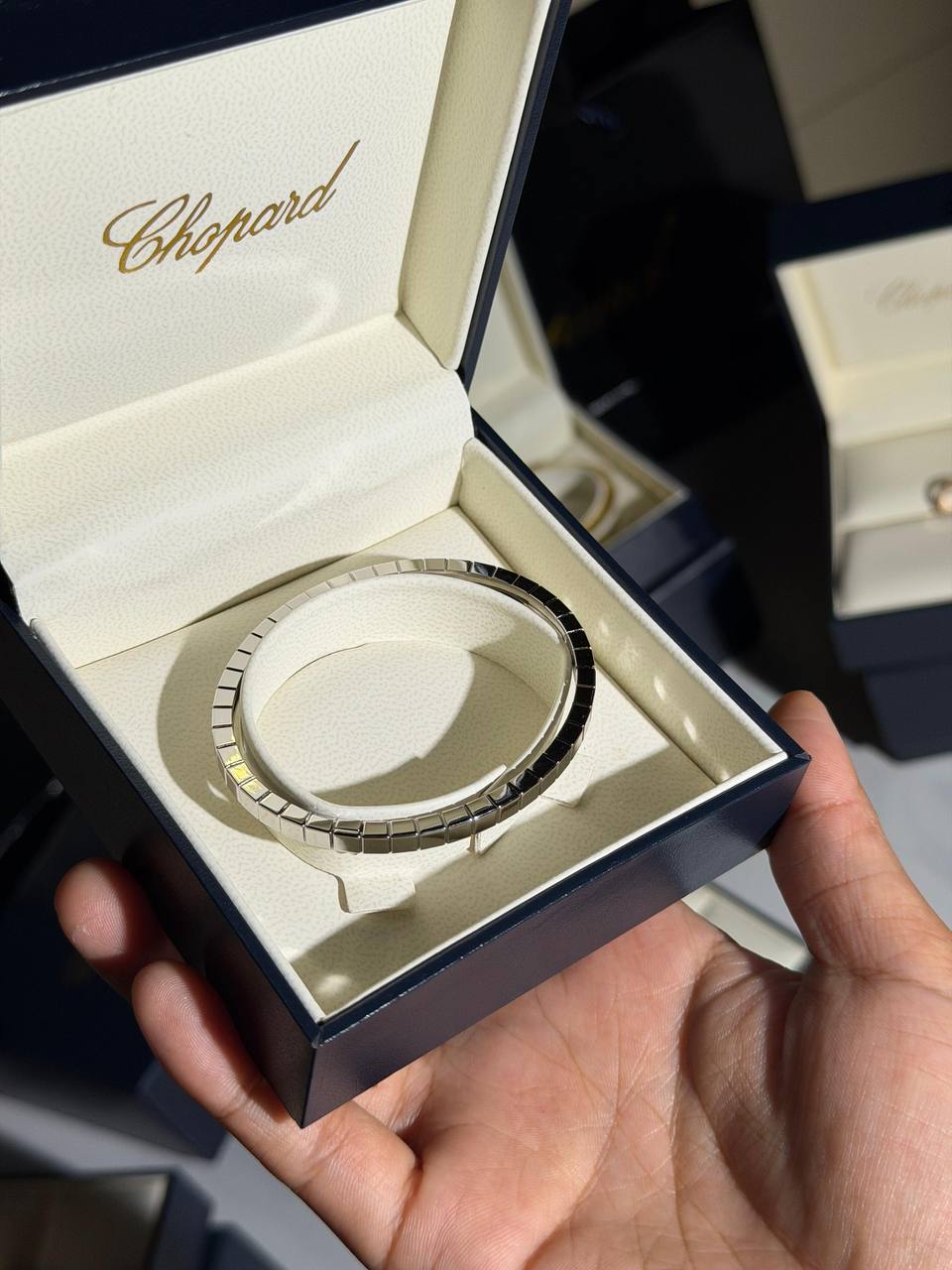CHOPARD
New Collection 😍
Quality: Super Master 
Non -Tarnish color
For Price 👇 WTSP Text Zain 0568585901

Zain268
♥️♥️♥️