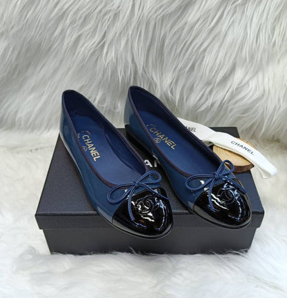 Chanel
High quality🤗
SIZE  ……… 36-42🥳
350 dhs✅

Zain119
♥️♥️♥️