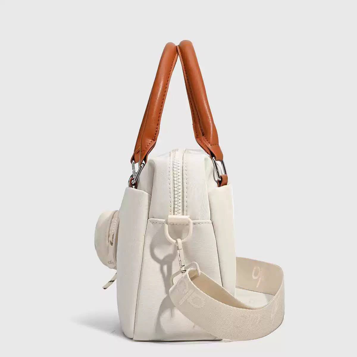 Alo 
80 dhs🇦🇪🇦🇪
Size 29×19×10cm

Zain42
♥️♥️♥️
