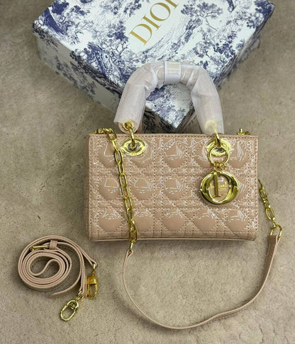 LADY DIOR 🆕
GOOD QUALITY 💯

110 dhs🌺

WITH BOX 📦 🔥
🎁🎁🎁

Zain28
♥️♥️♥️