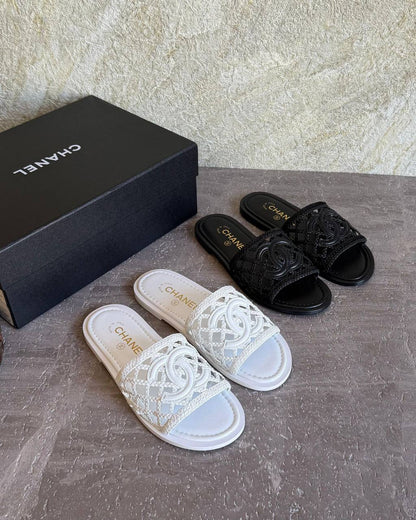 CHANEL 💫😍
SuperMaster Quality 💯
450 dhs✅
Size: 36-41 💥

Zain171
♥️♥️♥️
