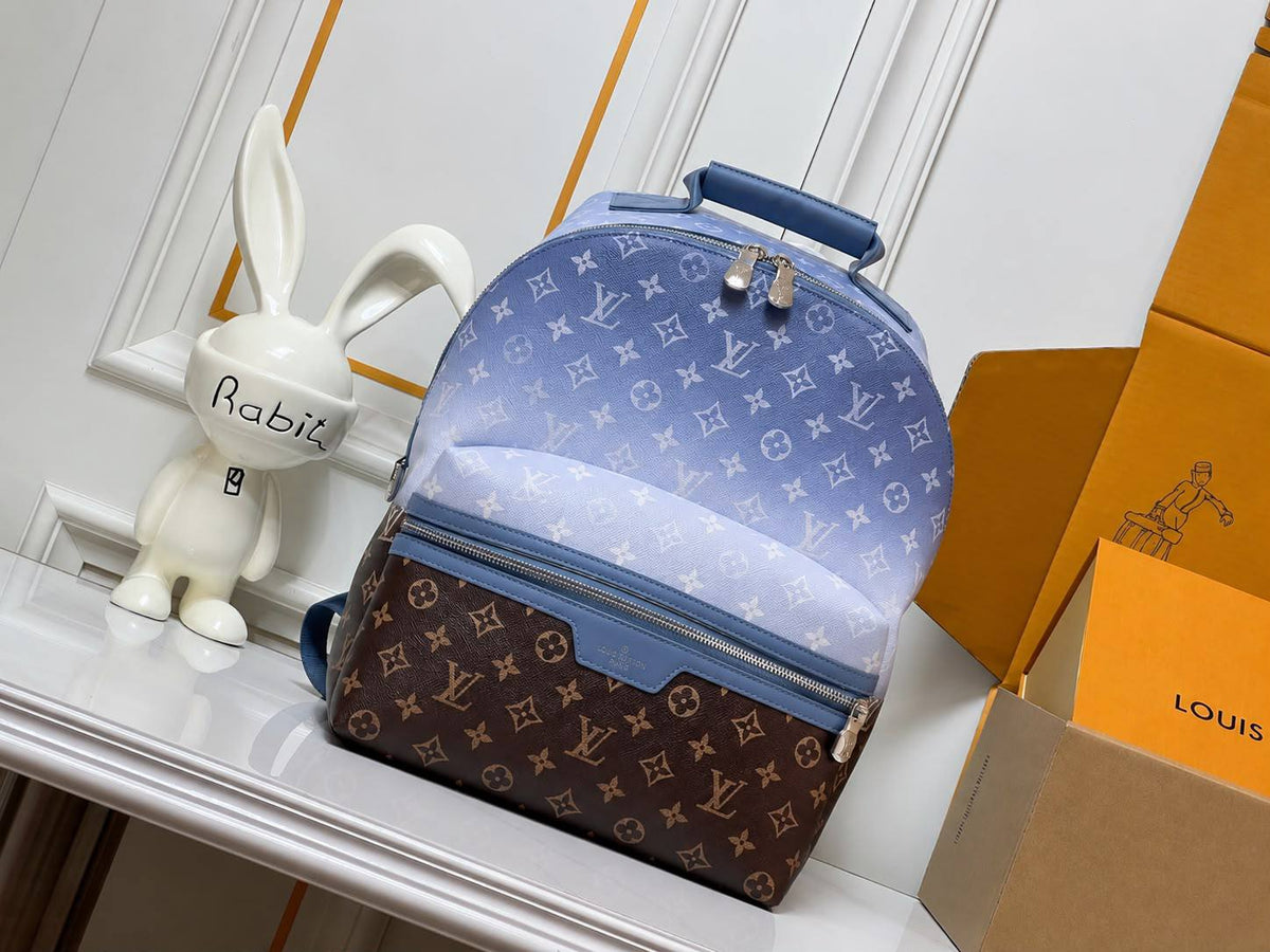 LV

BACKPACK 
COPY ONE 

NEW CAME 
275 dhs🇦🇪🇦🇪

Zain39
Zain17
Zain295
♥️♥️♥️