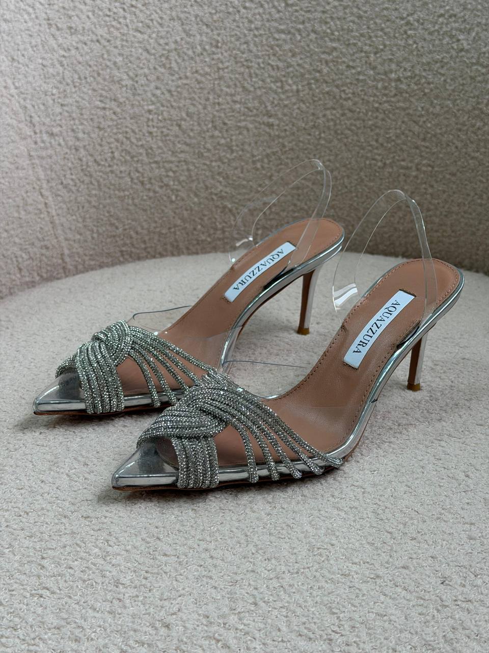 Aquazzura
𝑨𝑨𝑨 𝑸𝑼𝑨𝑳𝑰𝑻𝒀
𝑺𝑰𝒁𝑬 {36 𝒕𝒐 41}
450 dhs✅

Zain81
♥️♥️♥️