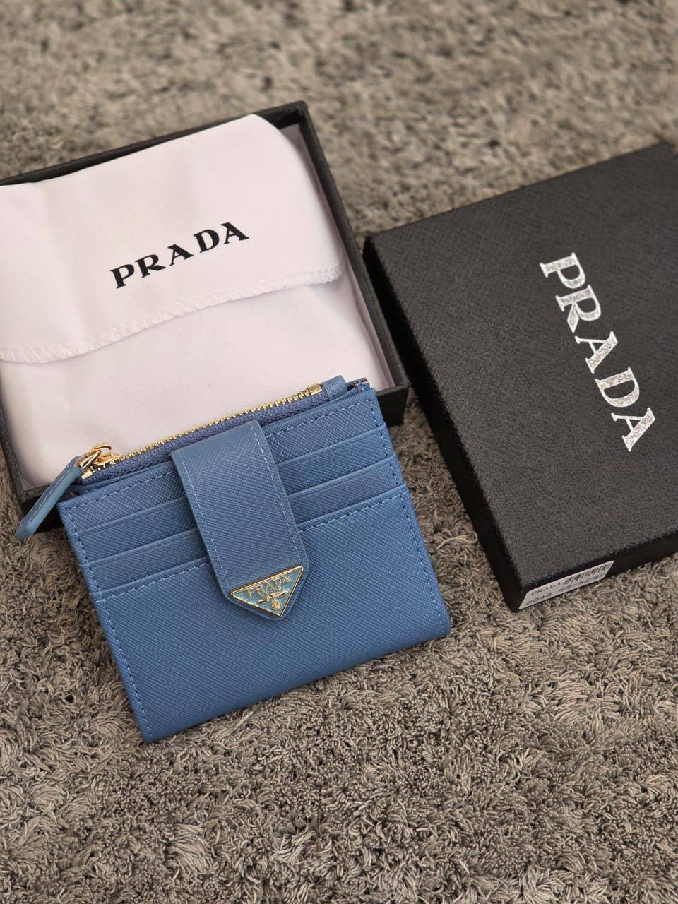 💼 Prada Wallet 💼
105 dhs🪙🌨️
Good Quality 

Zain131
♥️♥️♥️