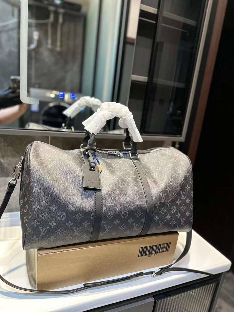 Gucci - LV - Travel Bags
110 dhs🪙 
55Cm
good quality

Zain26
♥️♥️♥️
