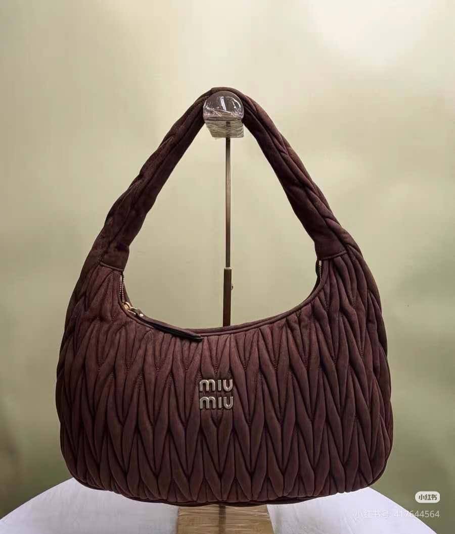 Miu Miu
Master
For Price 👇 WTSP Text Zain 0568585901

Zain10
♥️♥️♥️