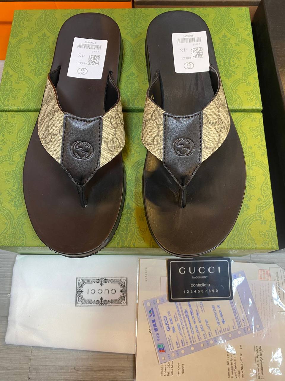 Gucci Men Slipper 
High Quality 
Size 40 To 45
110 dhs✅

Zain16
♥️♥️♥️