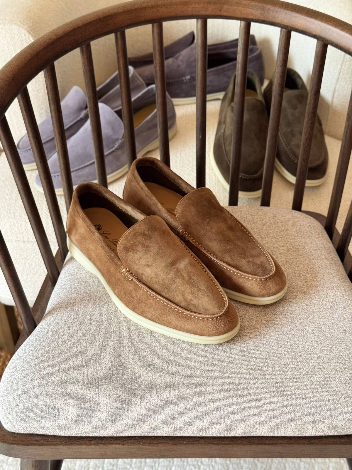 LORO SUMMER 

WALK AAA quality

SIZE: 40 to 47 

430 dhs🇦🇪🇦🇪🇦🇪
Zain185
♥️♥️♥️