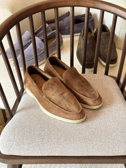 LORO SUMMER 

WALK AAA quality

SIZE: 40 to 47 

430 dhs🇦🇪🇦🇪🇦🇪
Zain185
♥️♥️♥️