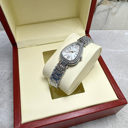 New stock 
Ladies Watch
55 dhs💛

Zain45
♥️♥️♥️