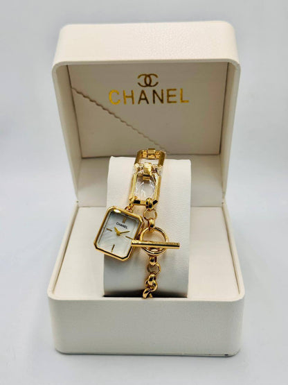 Chanel  ladies
*New arrival*🔥
55 dhs🌺

Zain08
♥️♥️♥️