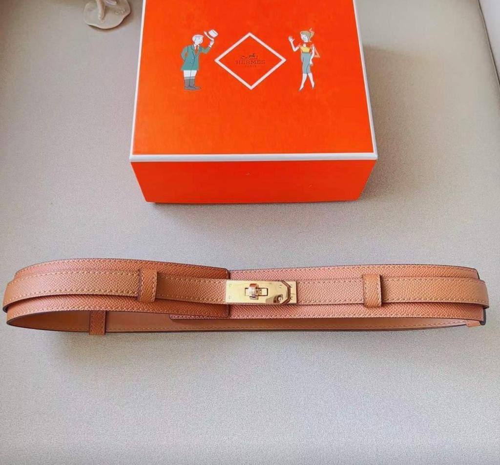 💞*Hermes*💞
💞*Available Again*💞
300 dhs🪙🌨️

Zain164
♥️♥️♥️