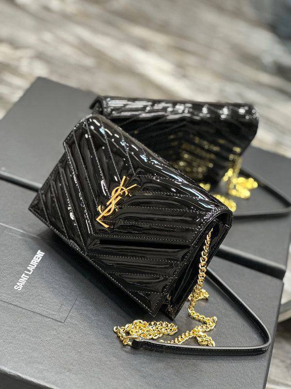 YSL

85 dhs❣️

With box
🎁🎁🎁

18 cm 💐💐

Zain219
♥️♥️♥️