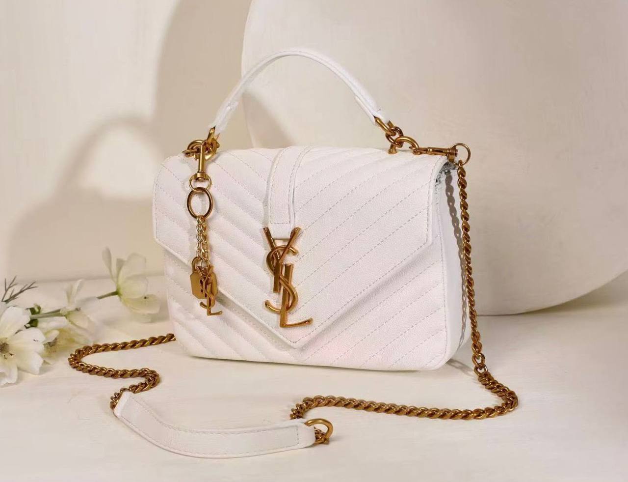 YSL 

NEW CAME 

GOOD QUALITY 

WITH BOX 

110 dhs🇦🇪🇦🇪
Zain39
♥️♥️♥️