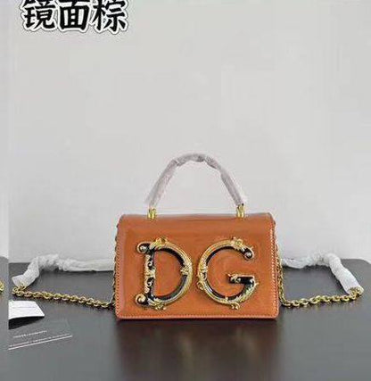D&G
115 dhs🪙🌨️

Zain143
♥️♥️♥️
