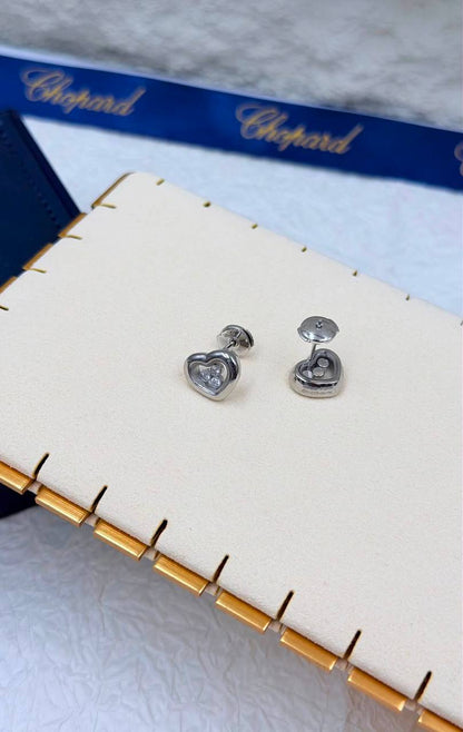 Chopard 💙
 Happy Diamond Heart ❤️ Full Set
Necklace, earings, Bracelet & Ring
↗️ *# Super Master Quality ®️*

*260 dhs✅* with *Normal* Box & Bag

Zain106
♥️♥️♥️