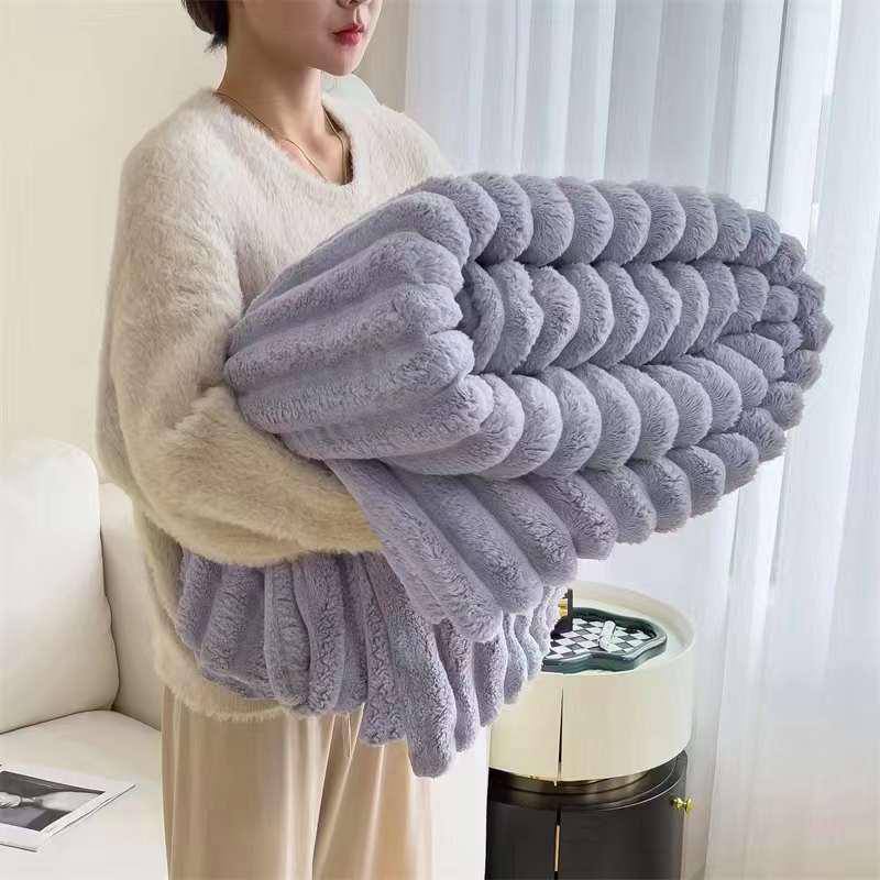💥Comfortable healthy quality 💥
New collection 
Blanket 
Soft and smooth 
Size 230*200
60 dhs🪙🌨️

Zain99
♥️♥️♥️